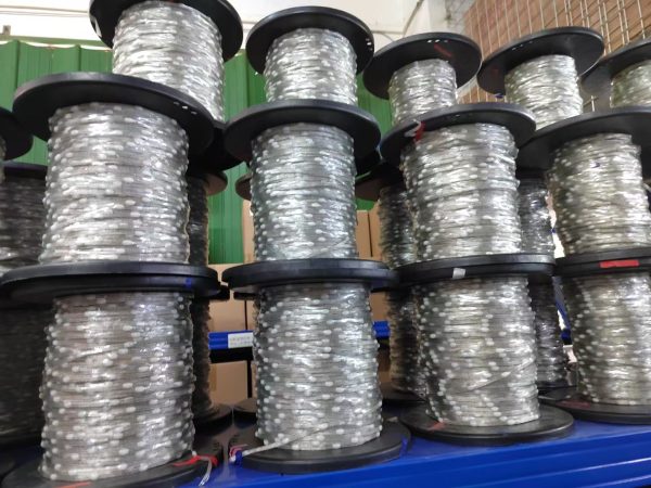WechatIMG629 DC12V/5V Seed Pixel Roll 1000ct Pixels 1inch-8inch Space WS2811 RGB IC Addressable Full Color Led light IP65 3Pin Black Wire