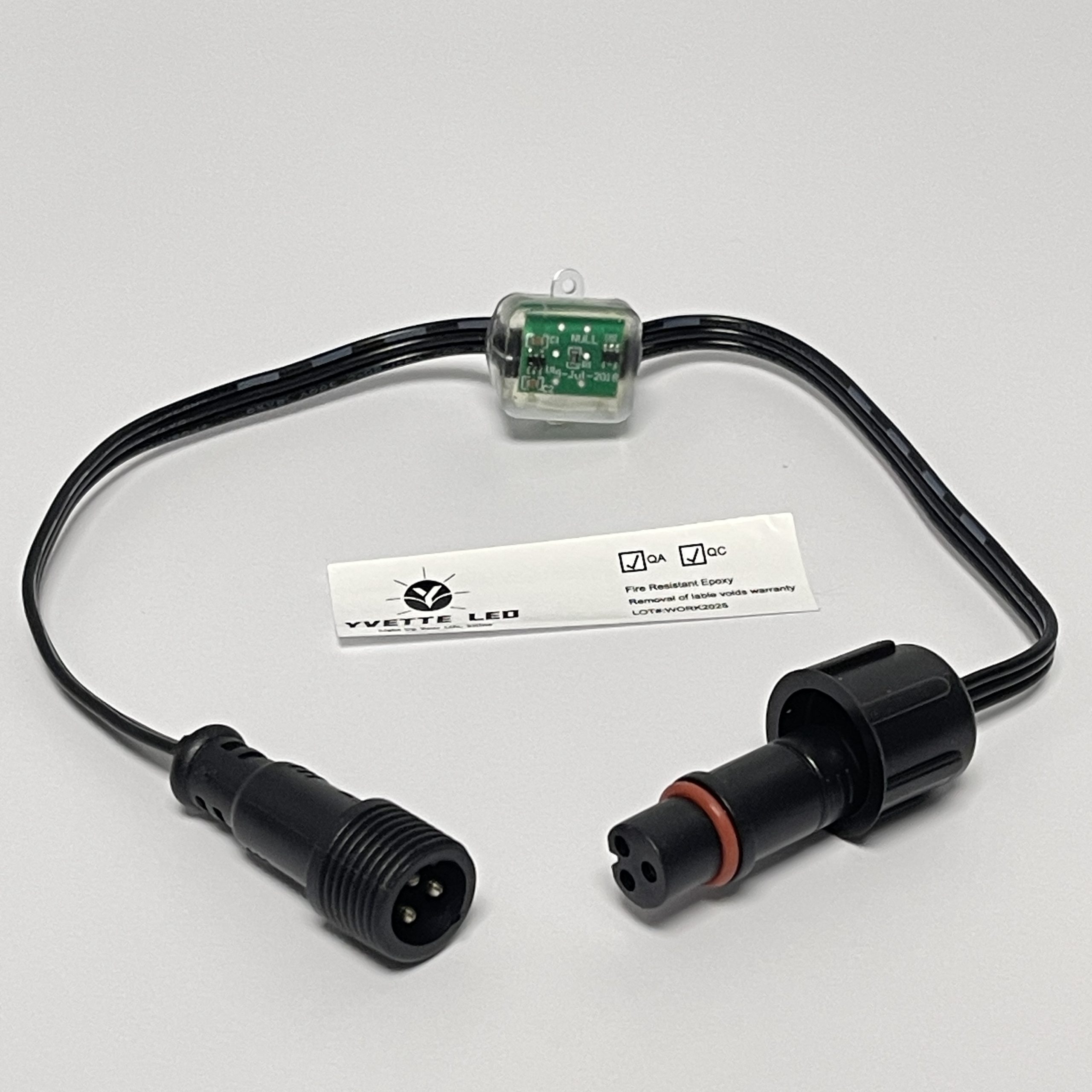 F-Amp Amplifier attached with 3core male ,3core female Xconnect pigtails IP68